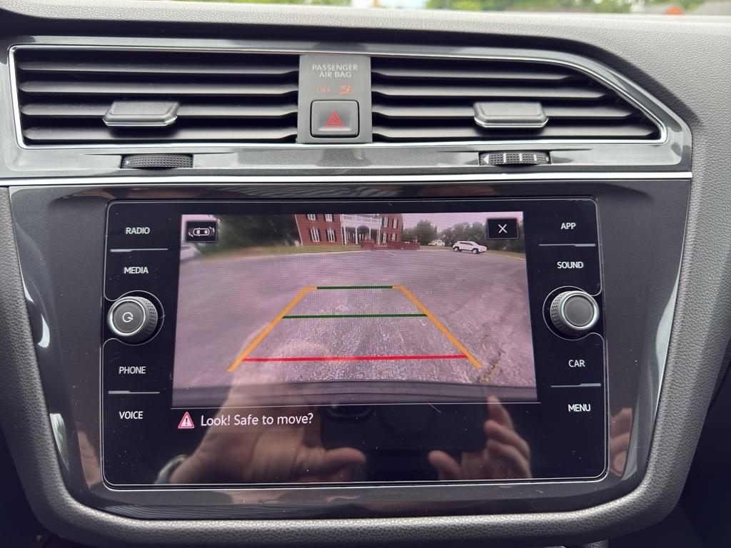 Volkswagen Tiguan  2021
