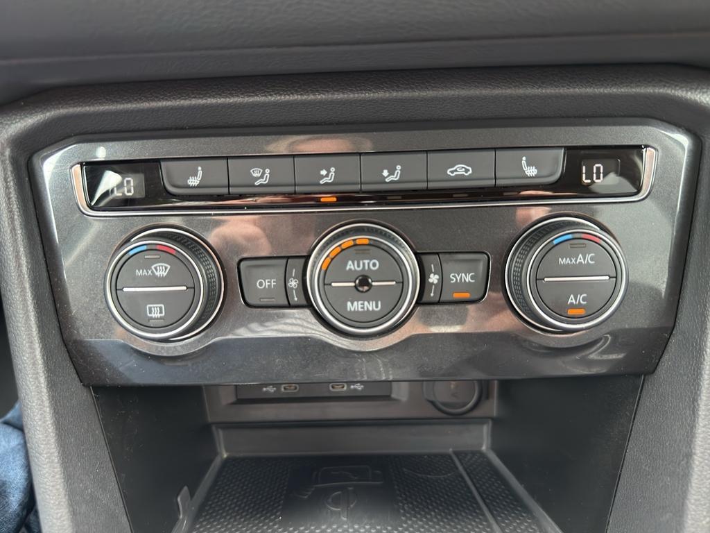 Volkswagen Tiguan  2021