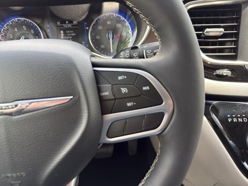 Chrysler Voyager  2022