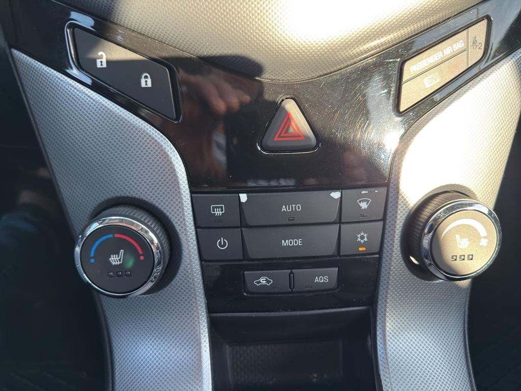Chevrolet Cruze  2012