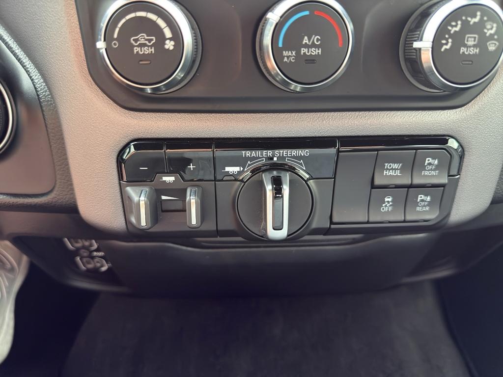 RAM 1500  2023