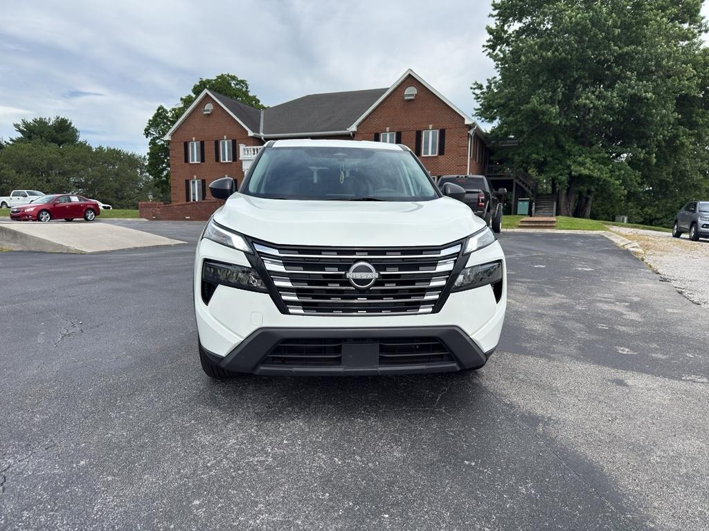 Nissan Rogue  2024