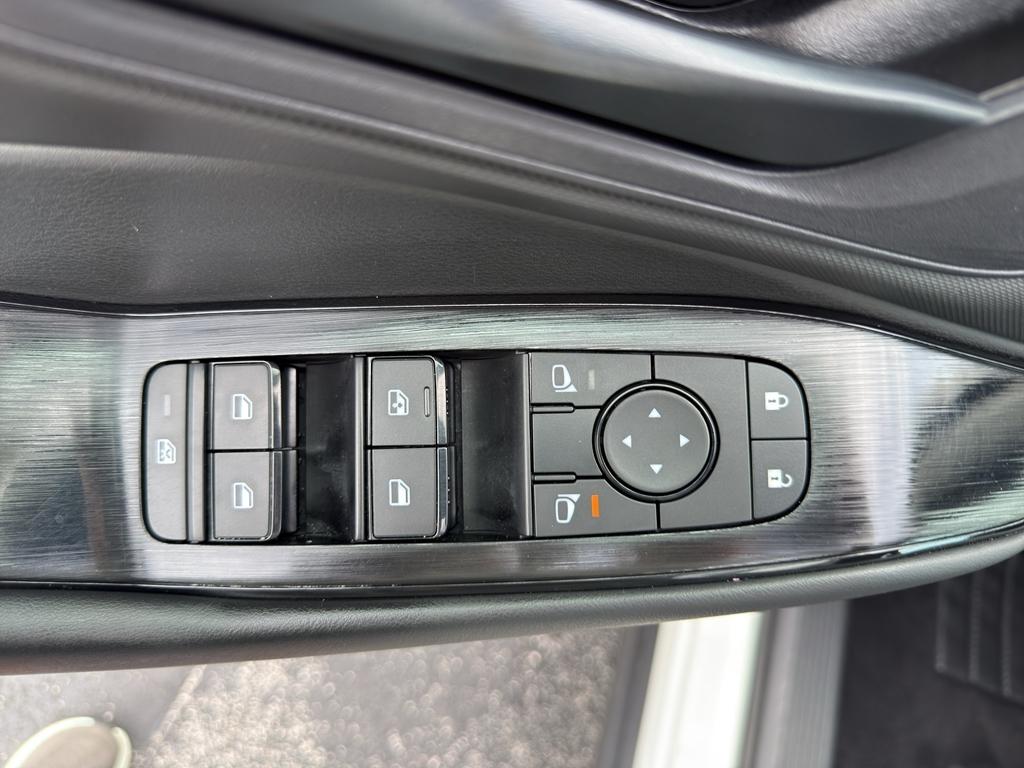 Nissan Rogue  2024