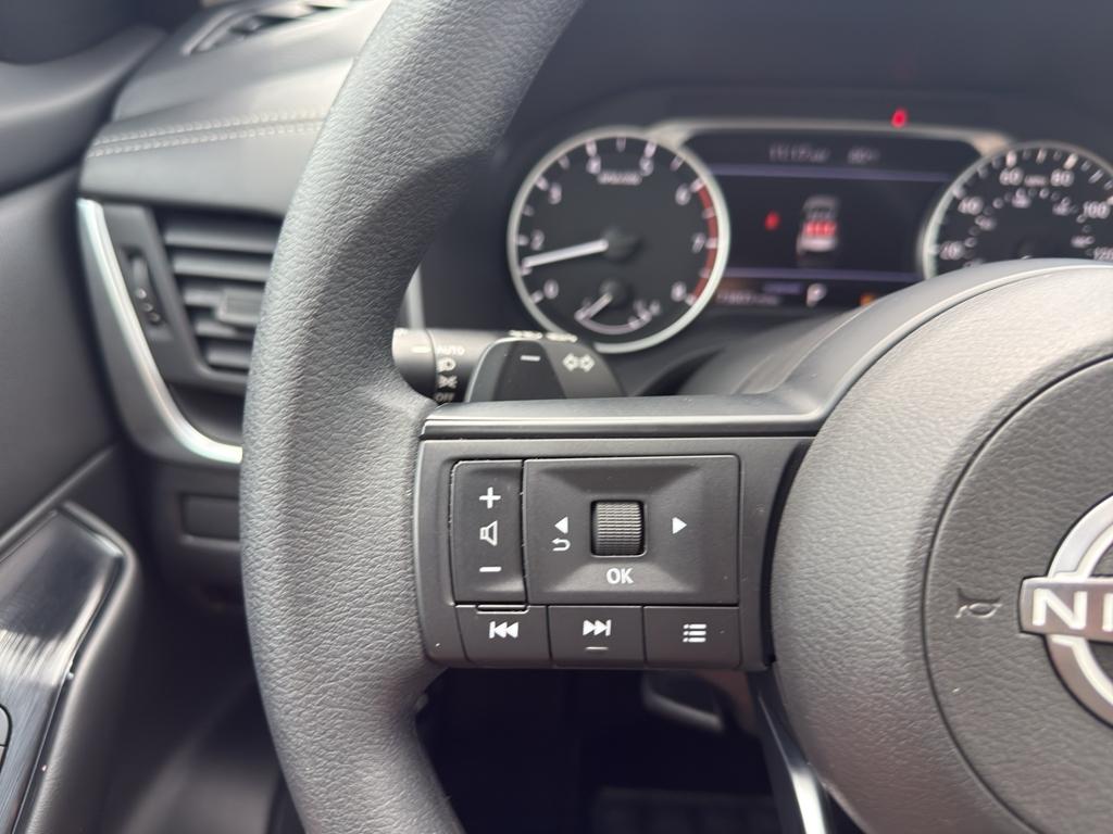 Nissan Rogue  2024