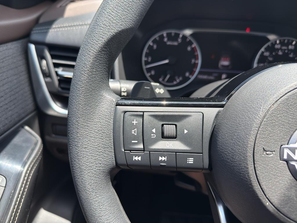 Nissan Rogue  2023