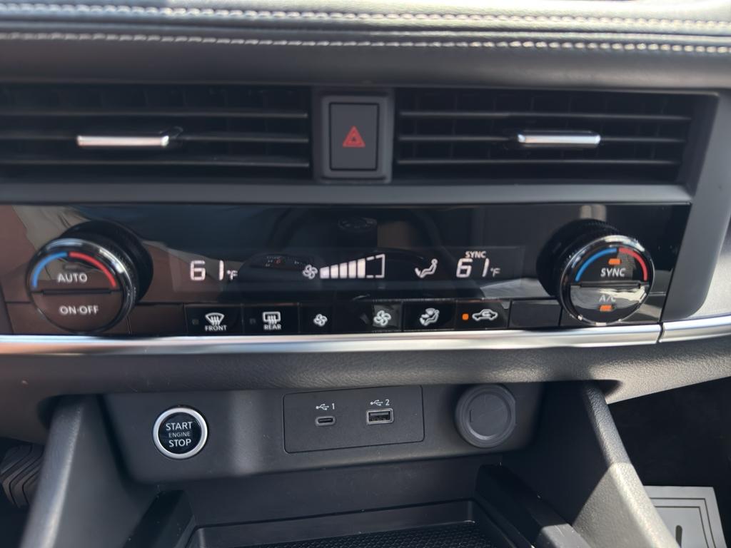 Nissan Rogue  2023