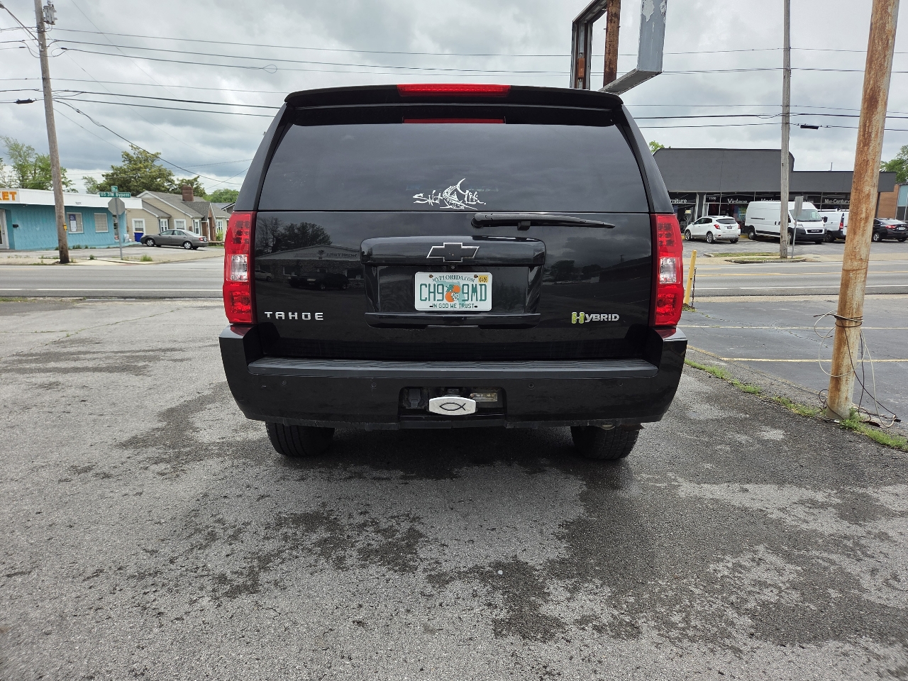 Chevrolet Tahoe Hybrid 4WD 2013