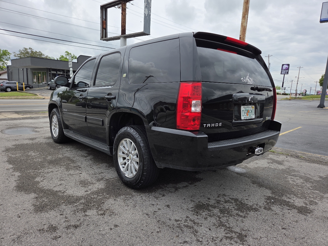 Chevrolet Tahoe Hybrid 4WD 2013