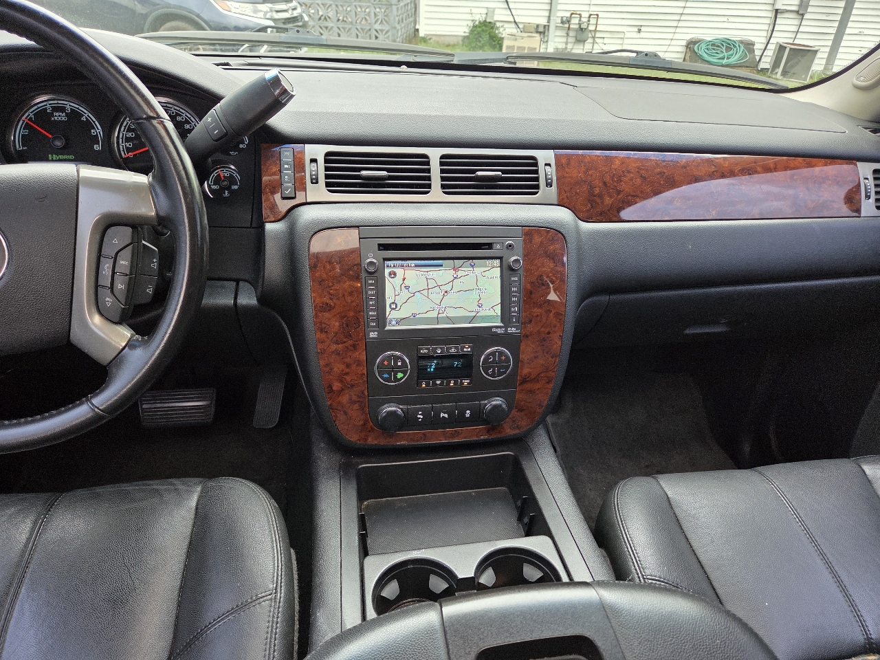 Chevrolet Tahoe Hybrid 4WD 2013