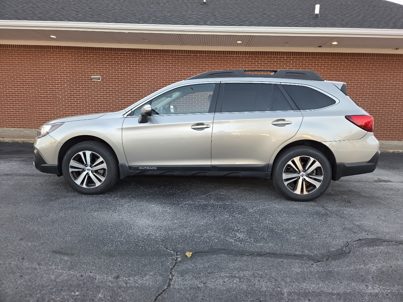 Subaru Outback 2.5i Limited 2018 Subaru Outback 2.5i Limited 2018