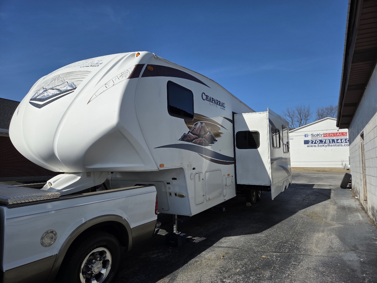 Coachmen Chaparral Lite  2011