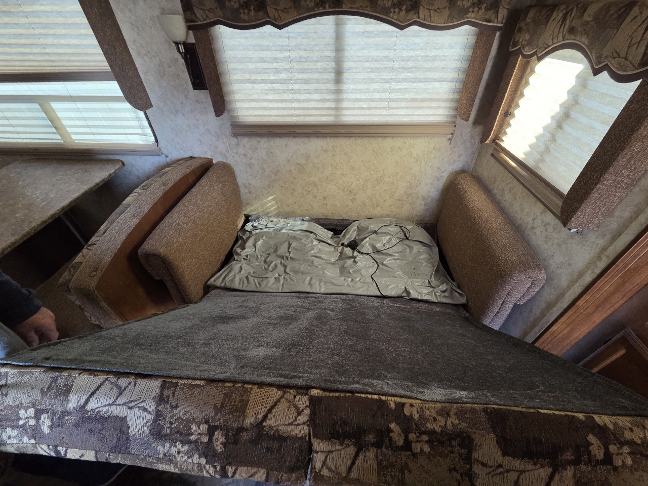 Coachmen Chaparral Lite  2011