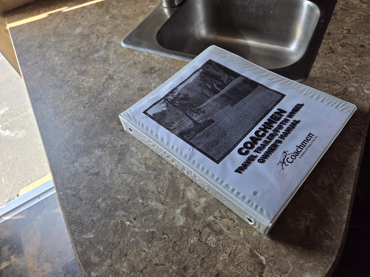 Coachmen Chaparral Lite  2011