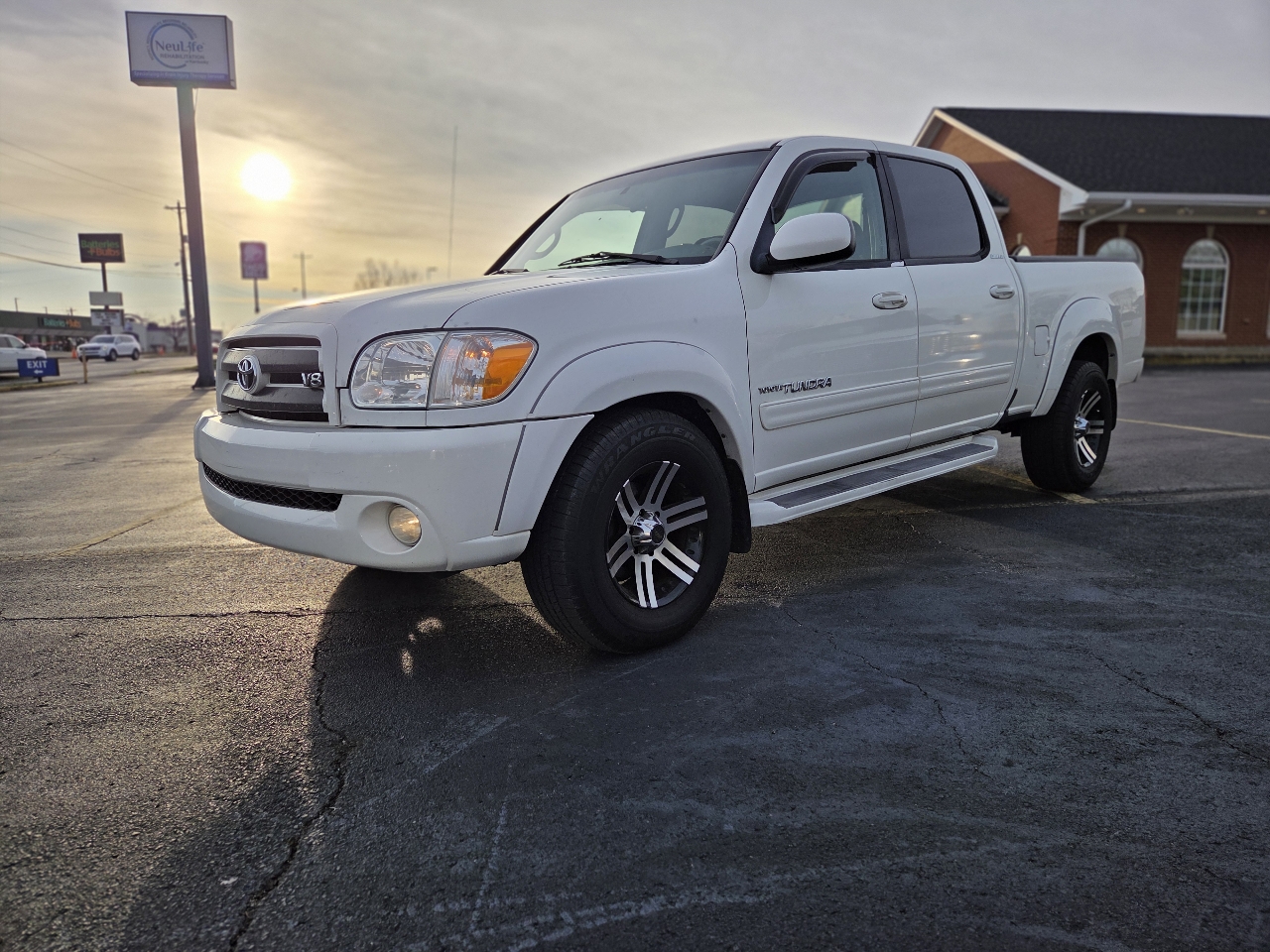 2005 Toyota Tundra Limited's photo