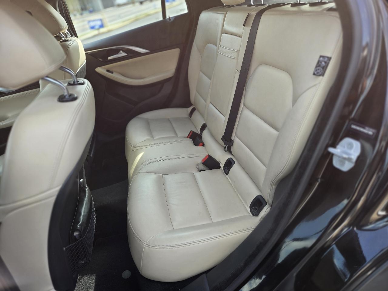 Infiniti QX30 Luxury AWD 2017