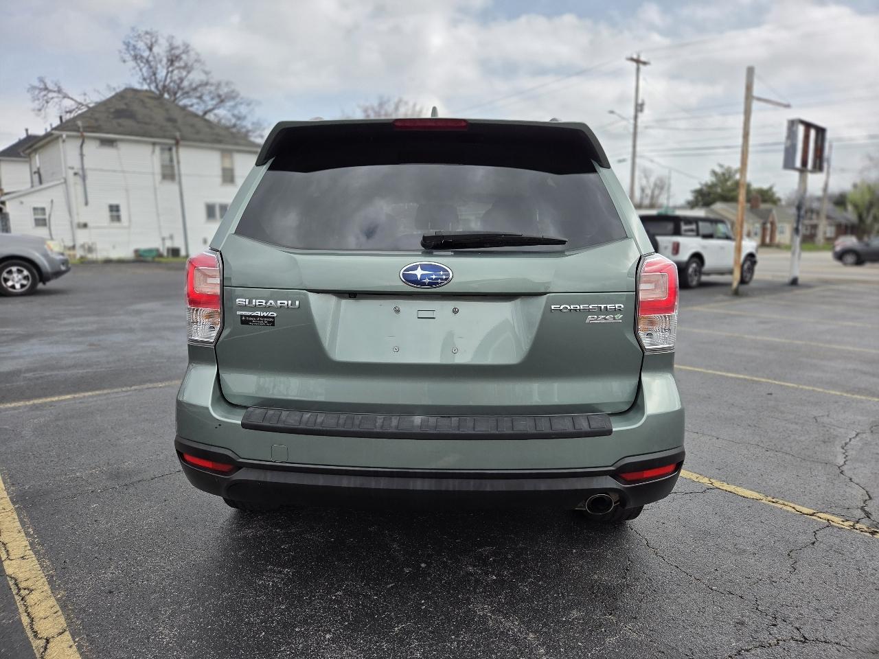 Subaru Forester 2.5i Limited 2017