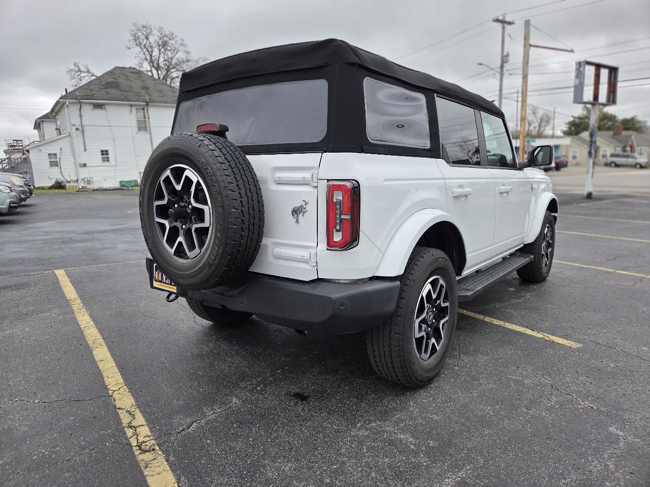 Ford Bronco Outer Banks 4-Door 2024