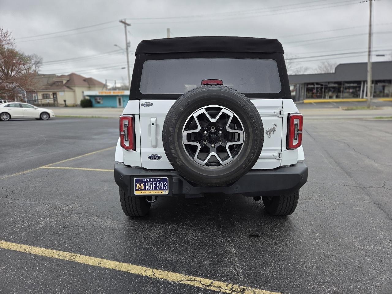Ford Bronco Outer Banks 4-Door 2024