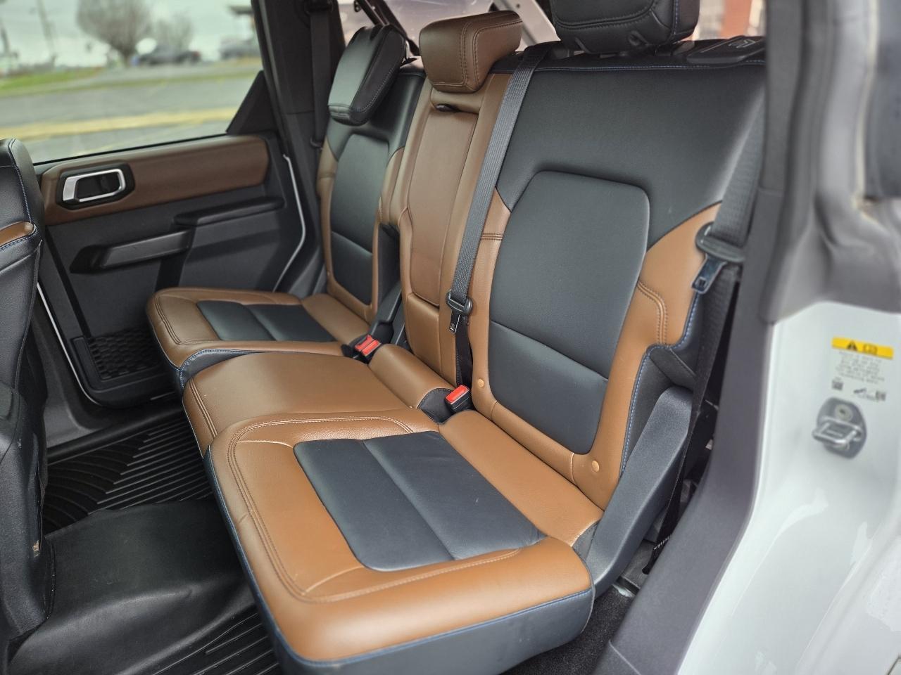 Ford Bronco Outer Banks 4-Door 2024