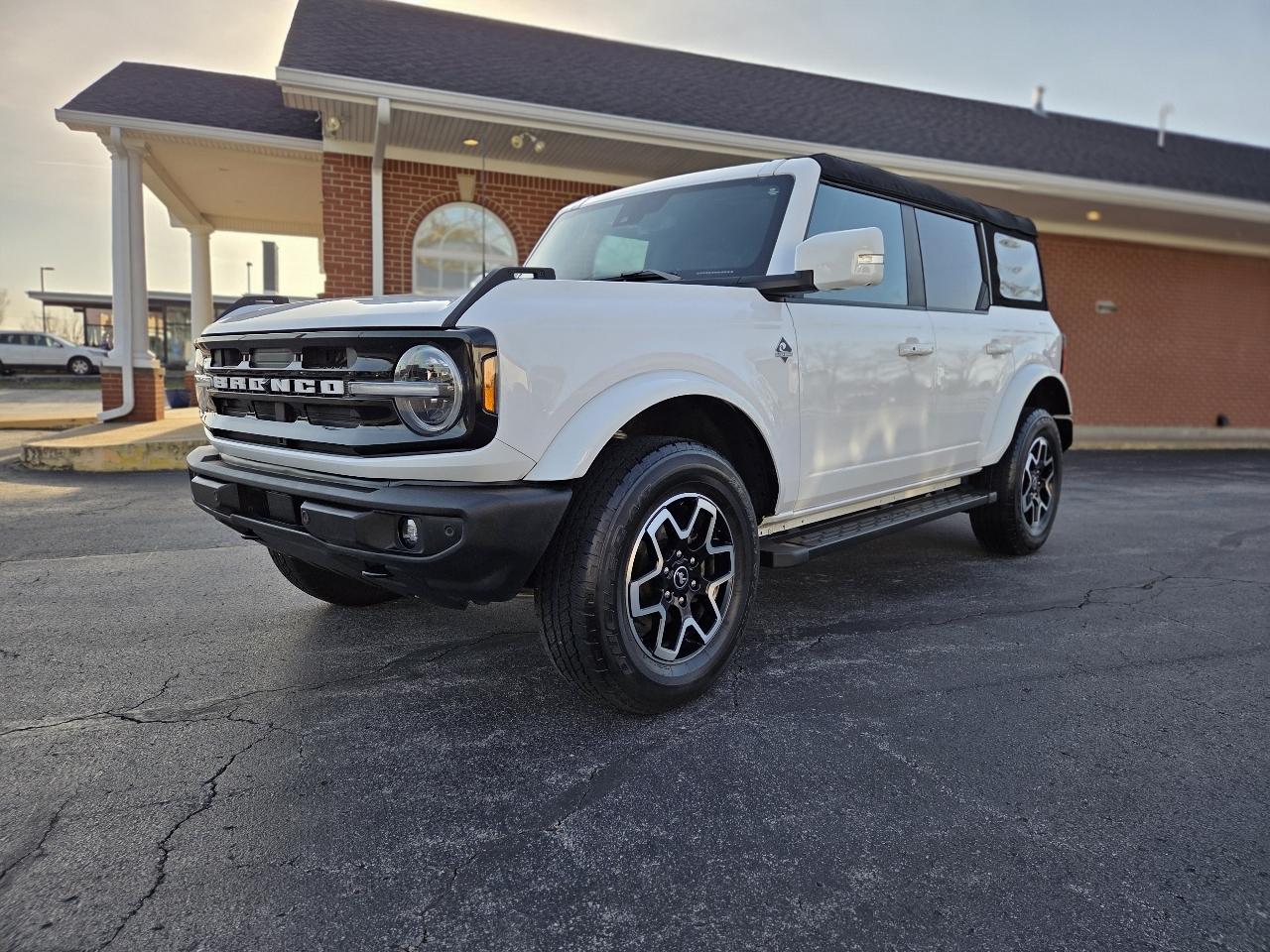 2024 Ford Bronco Outer Banks 4-Door