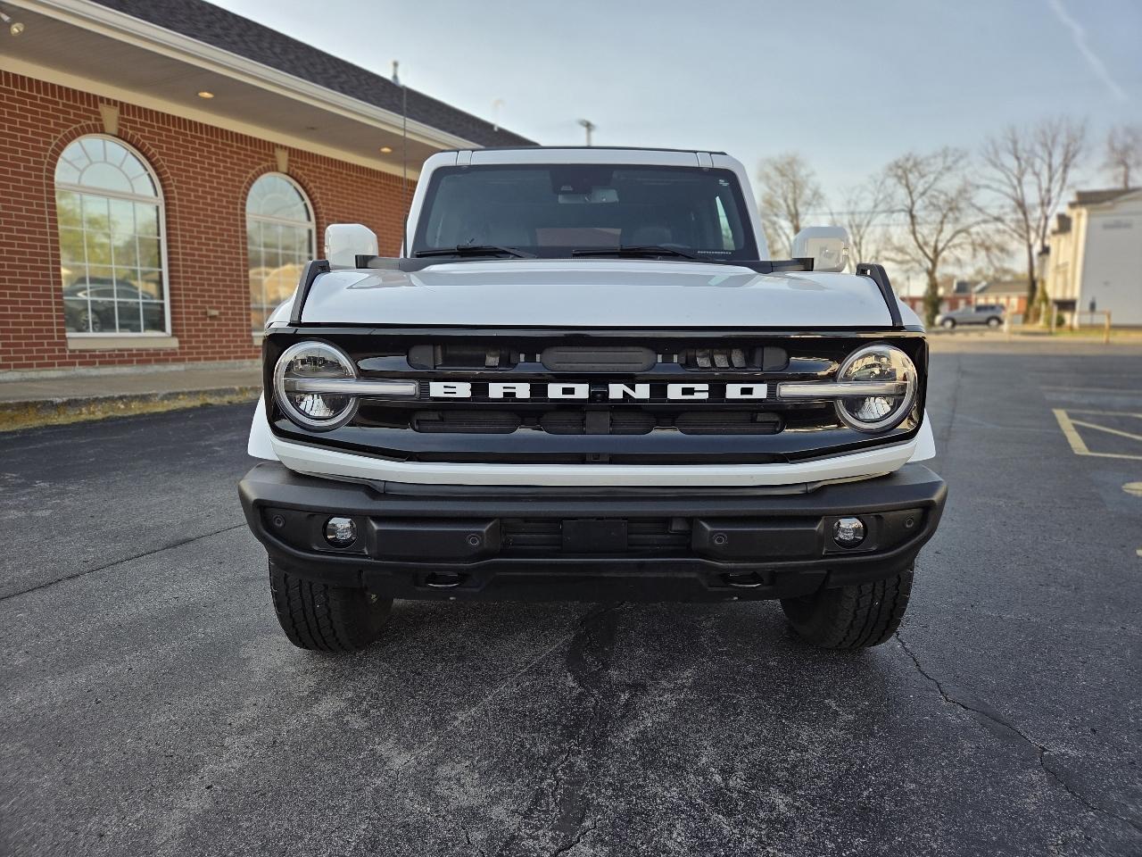 Ford Bronco Outer Banks 4-Door 2024