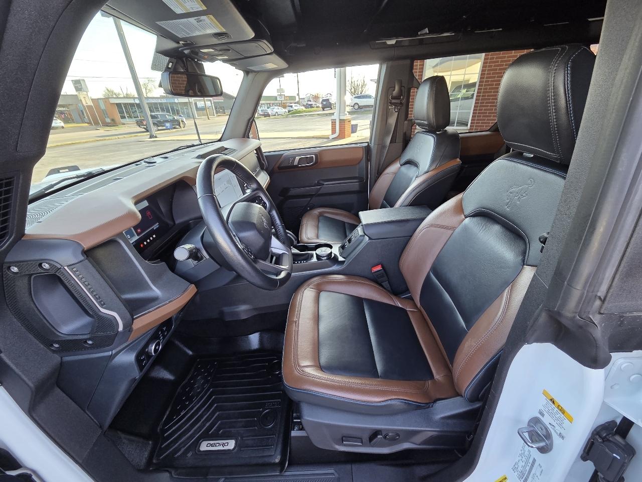 Ford Bronco Outer Banks 4-Door 2024