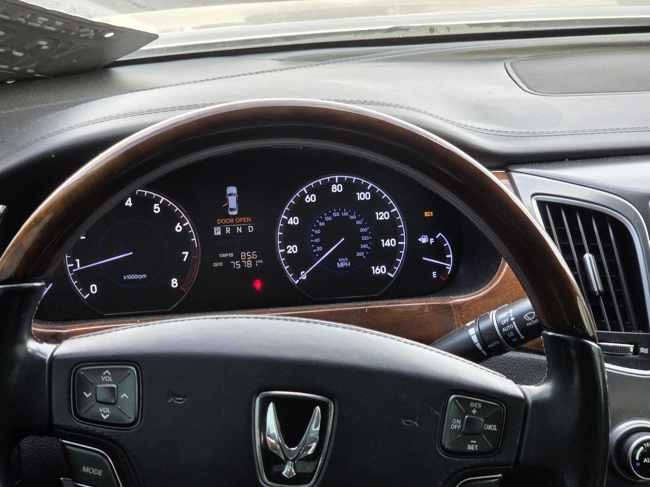 Hyundai Equus Signature 2012