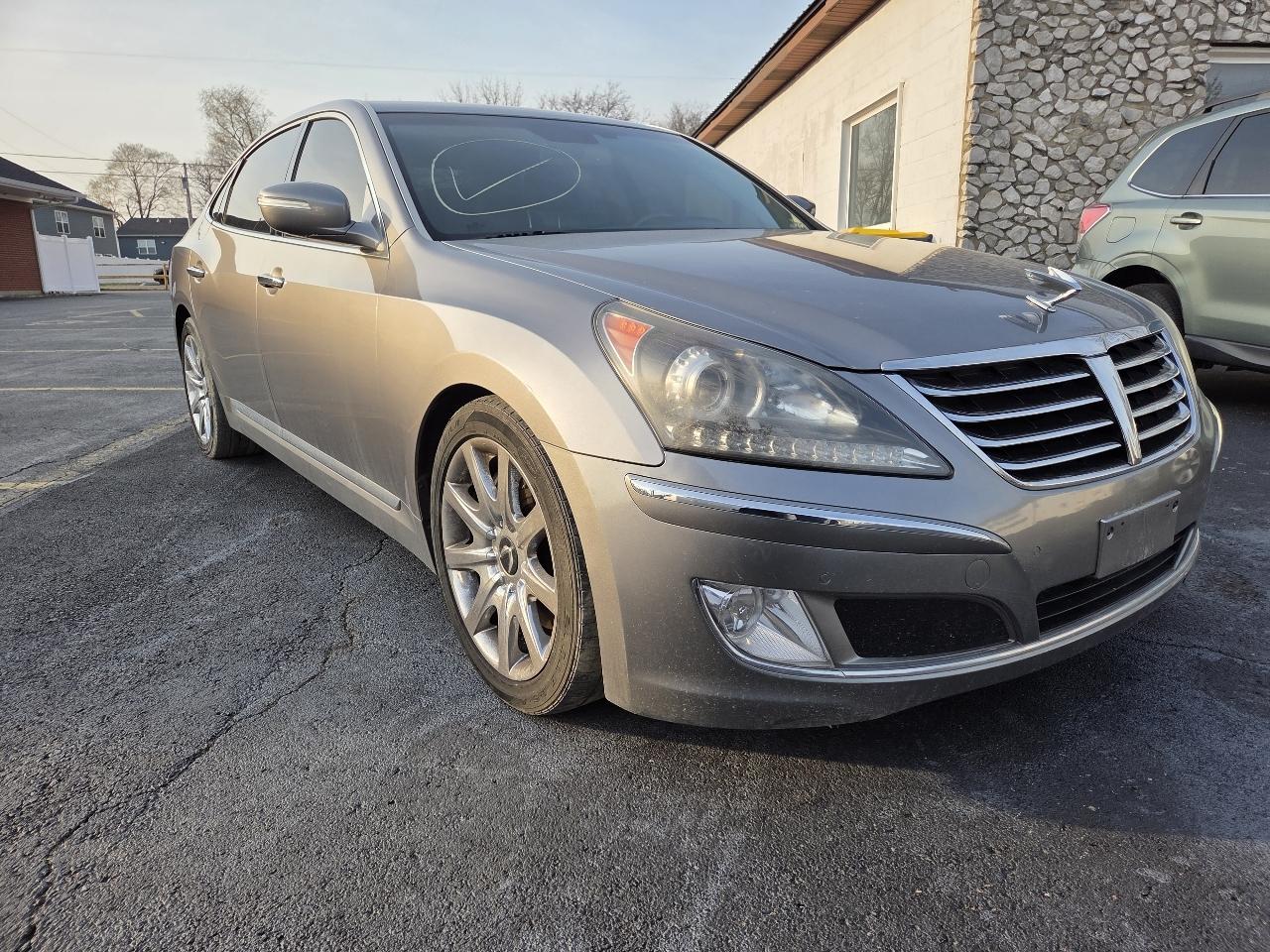 Hyundai Equus Signature 2012