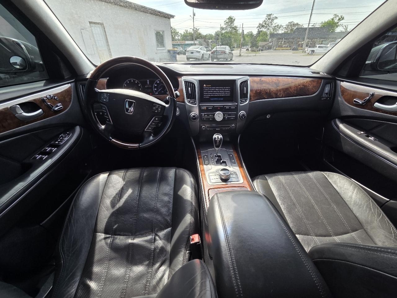 Hyundai Equus Signature 2012