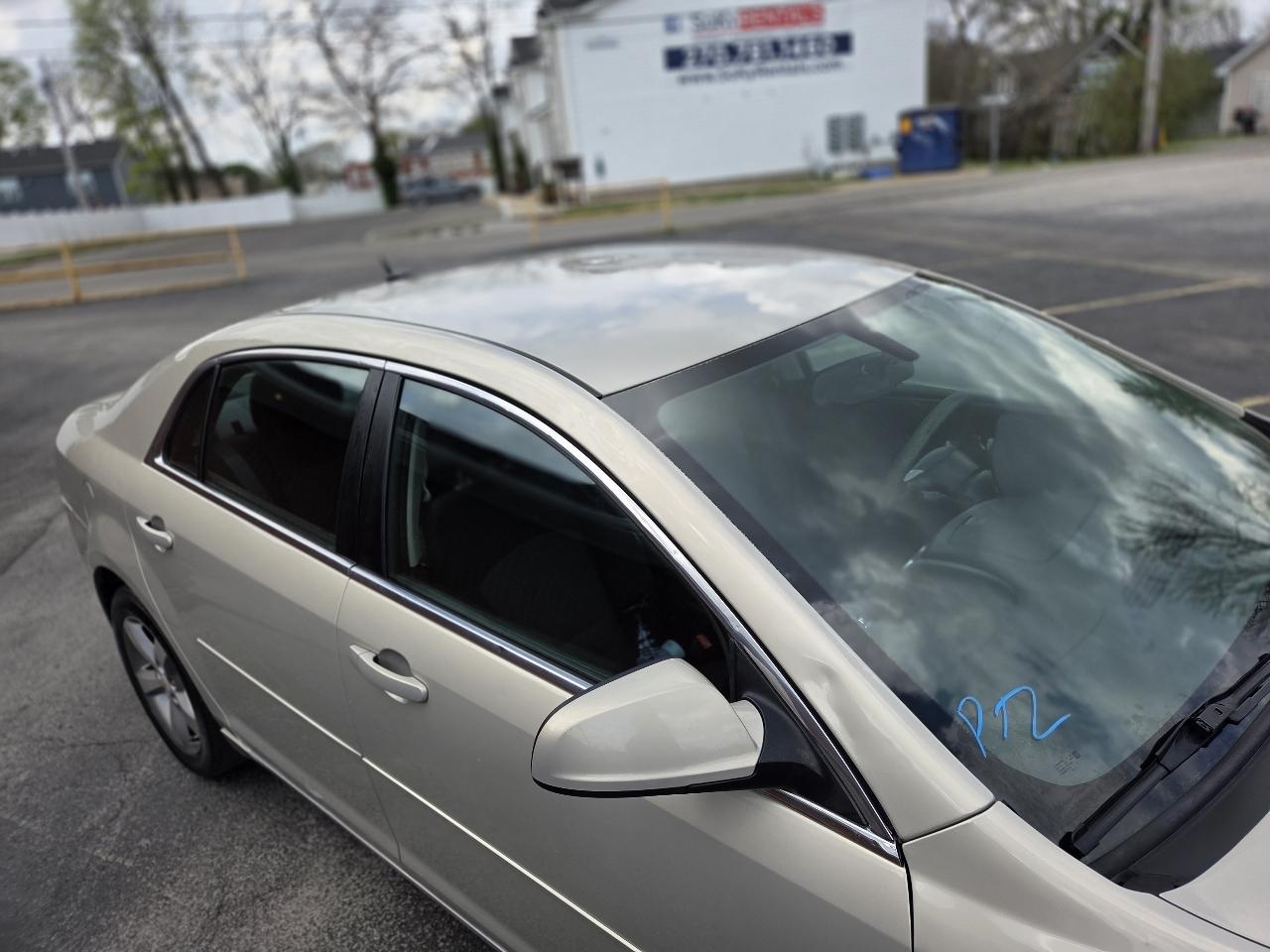 Chevrolet Malibu 1LT 2011
