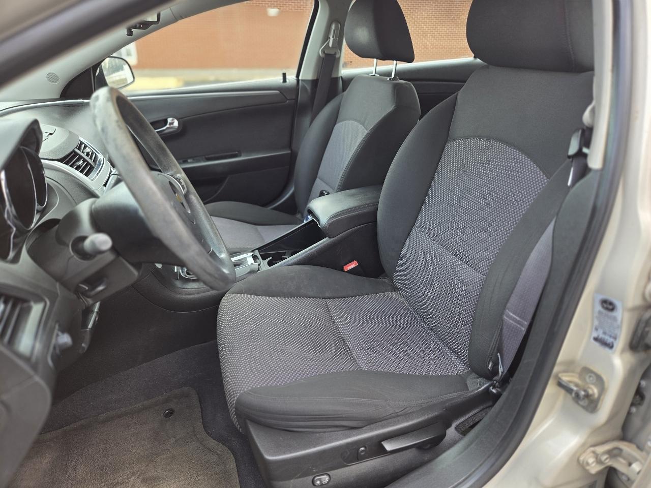 Chevrolet Malibu 1LT 2011