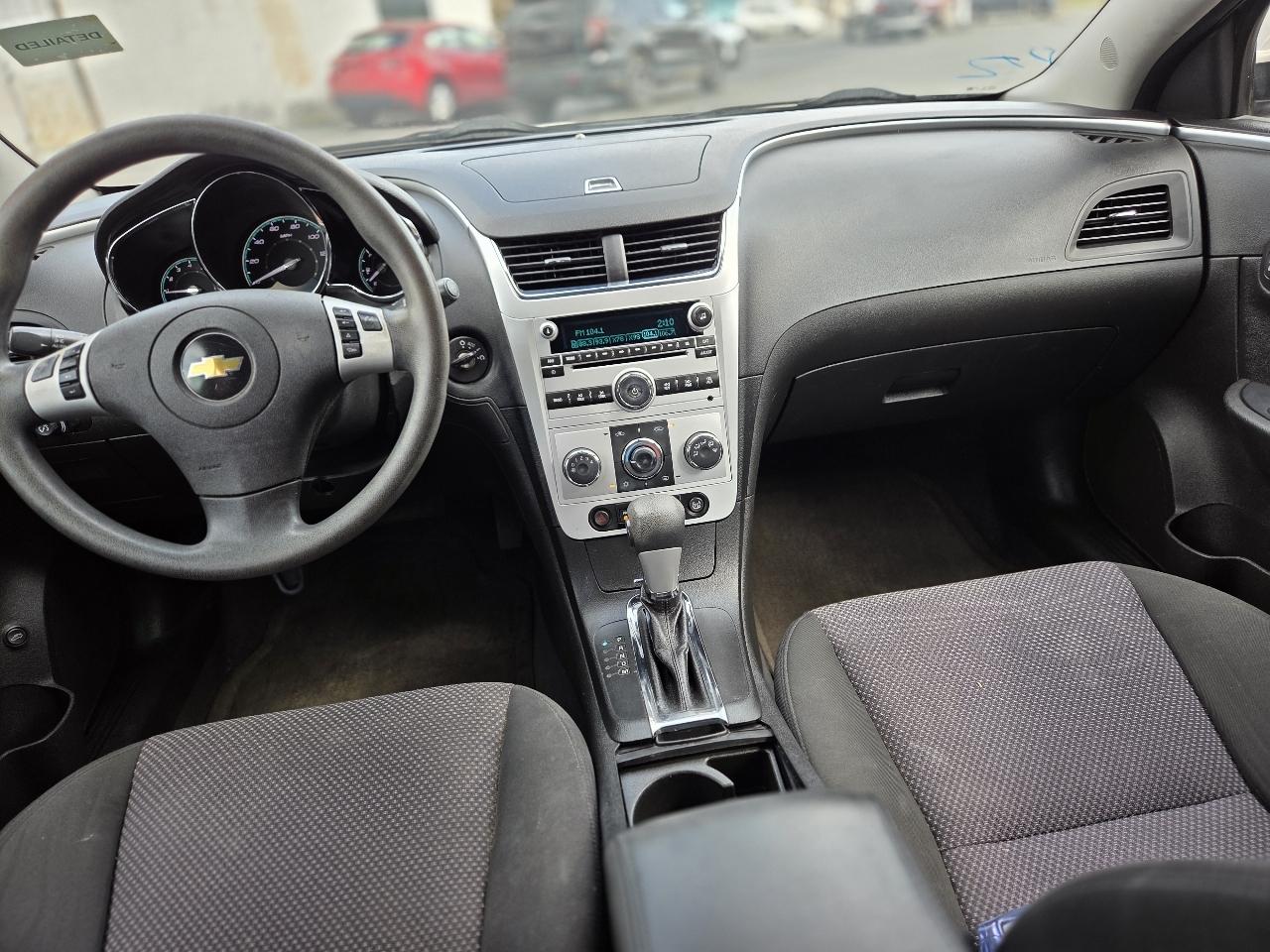 Chevrolet Malibu 1LT 2011