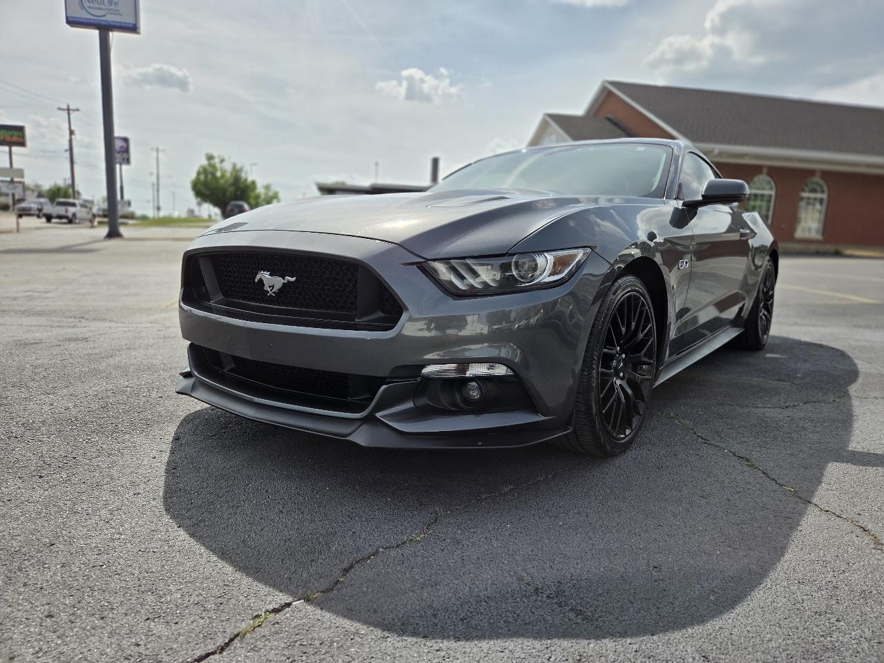 Ford Mustang GT Premium Coupe 2017