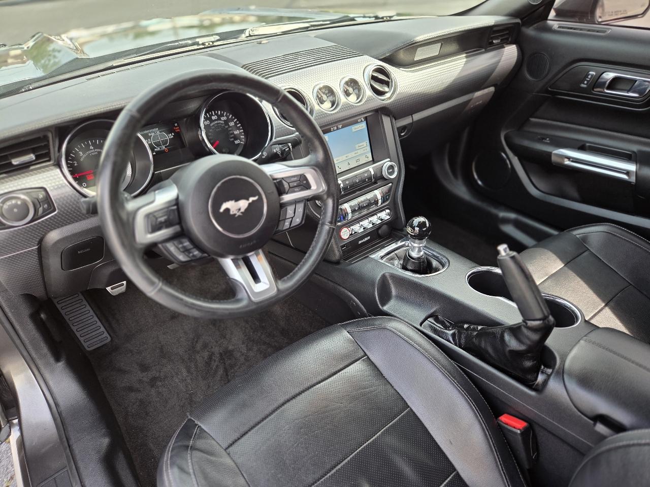 Ford Mustang GT Premium Coupe 2017