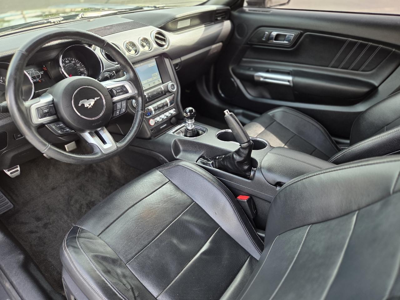 Ford Mustang GT Premium Coupe 2017