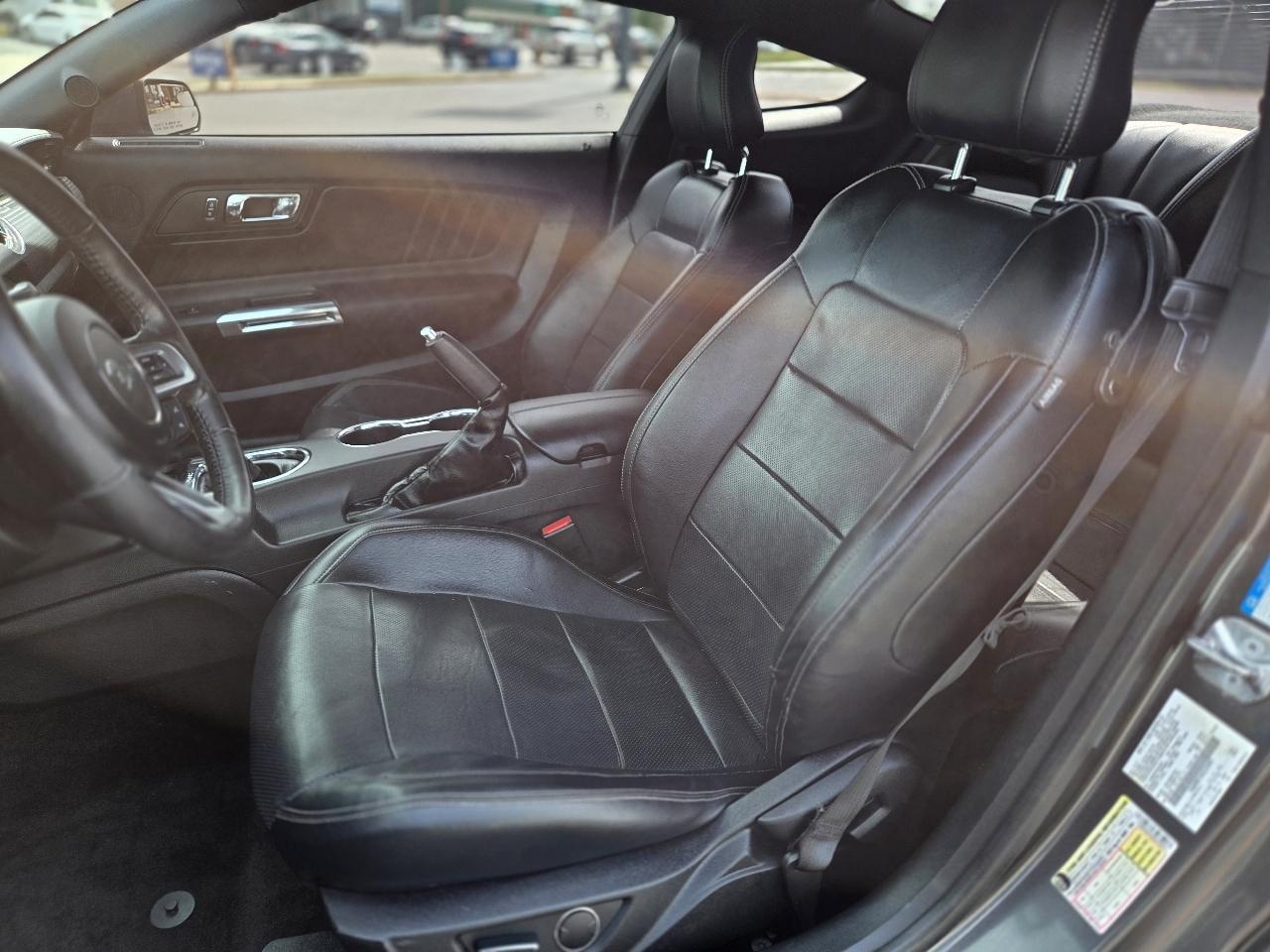 Ford Mustang GT Premium Coupe 2017