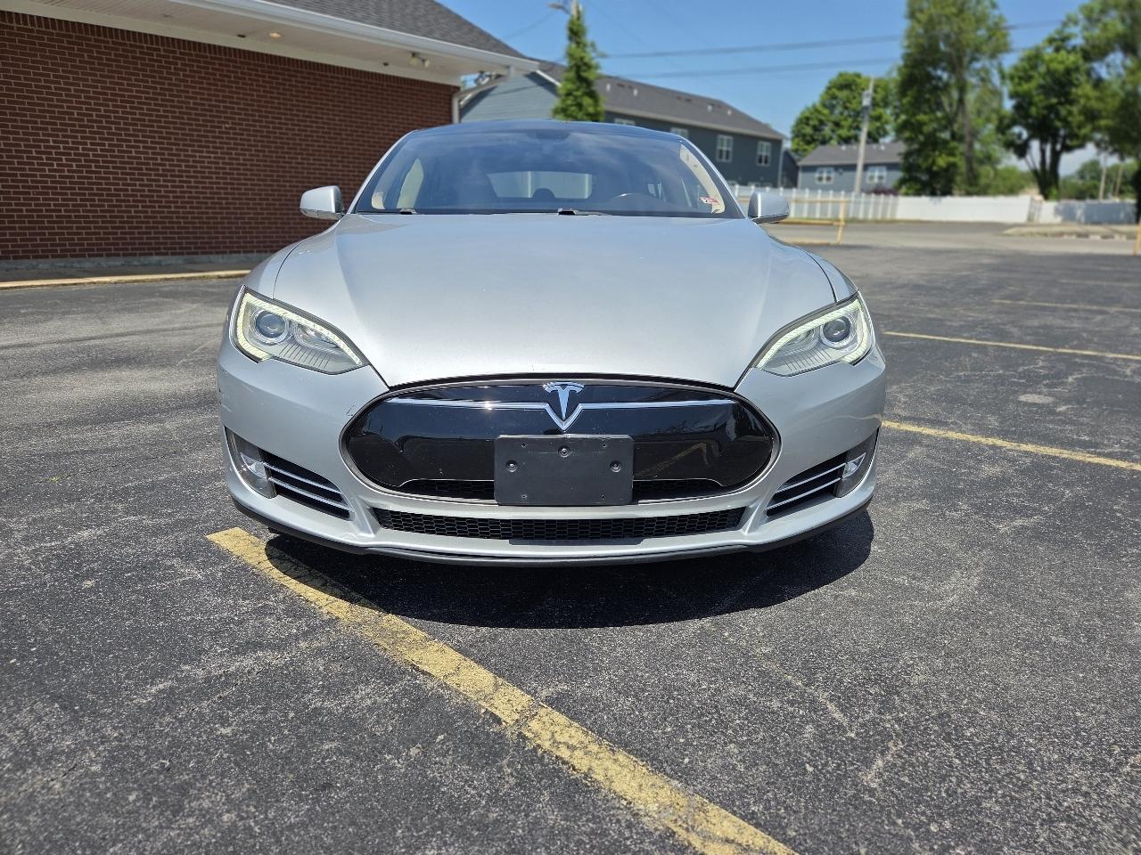 Tesla Model S Signature 2013