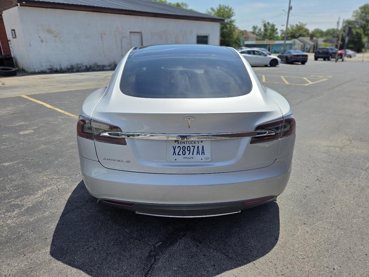 Tesla Model S Signature 2013