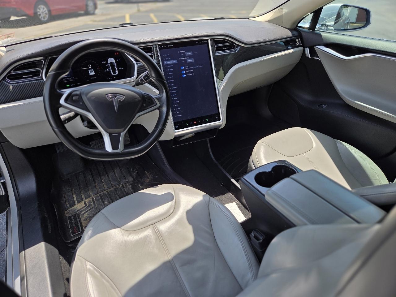 Tesla Model S Signature 2013