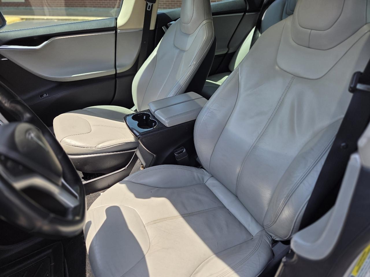 Tesla Model S Signature 2013