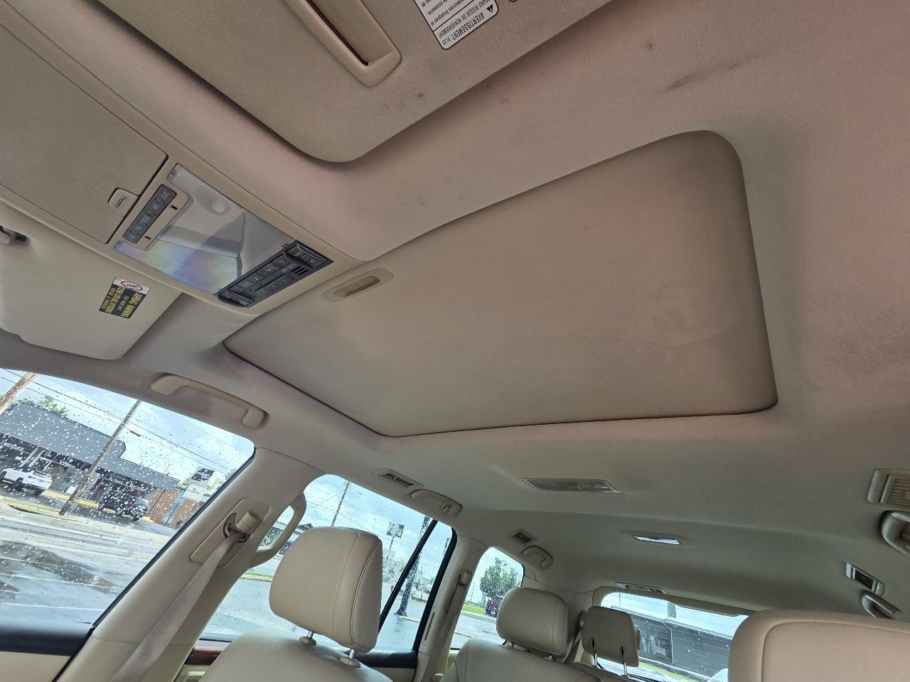 2008 Lexus LX 570 - Photo 18