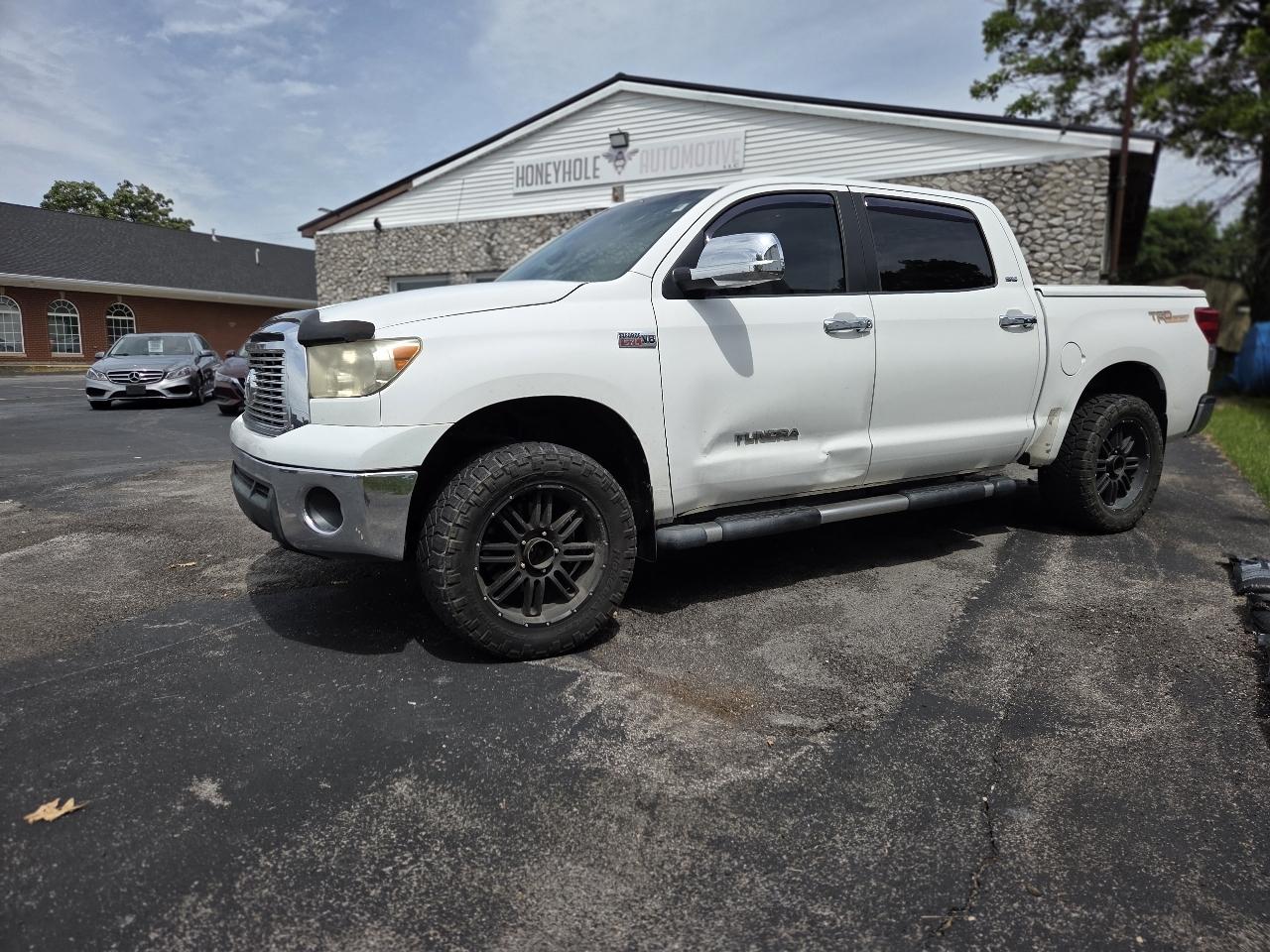 2010 Toyota Tundra 5.7 Auto Tundra Grade Crew Max's photo