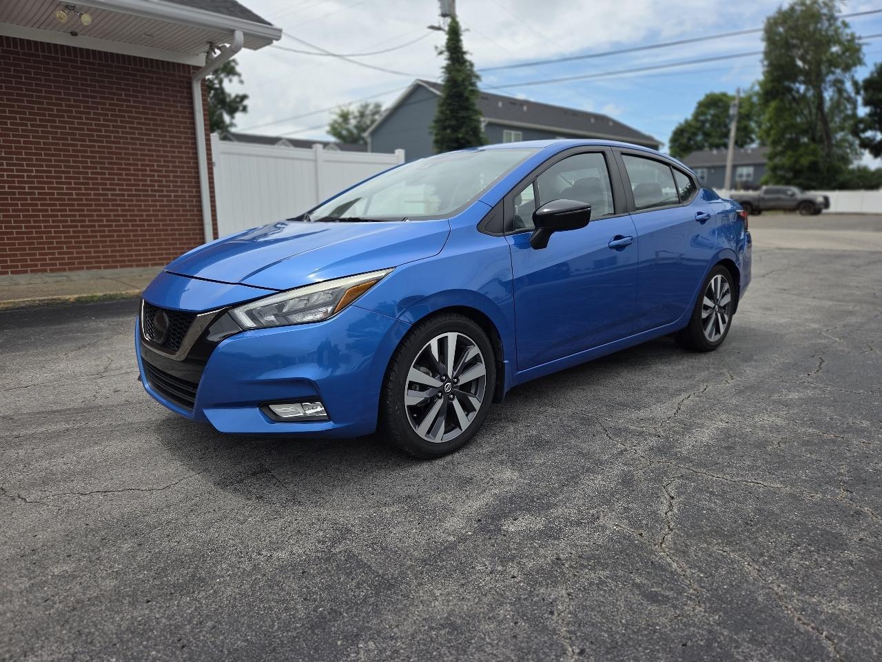 Nissan Versa SR 2020