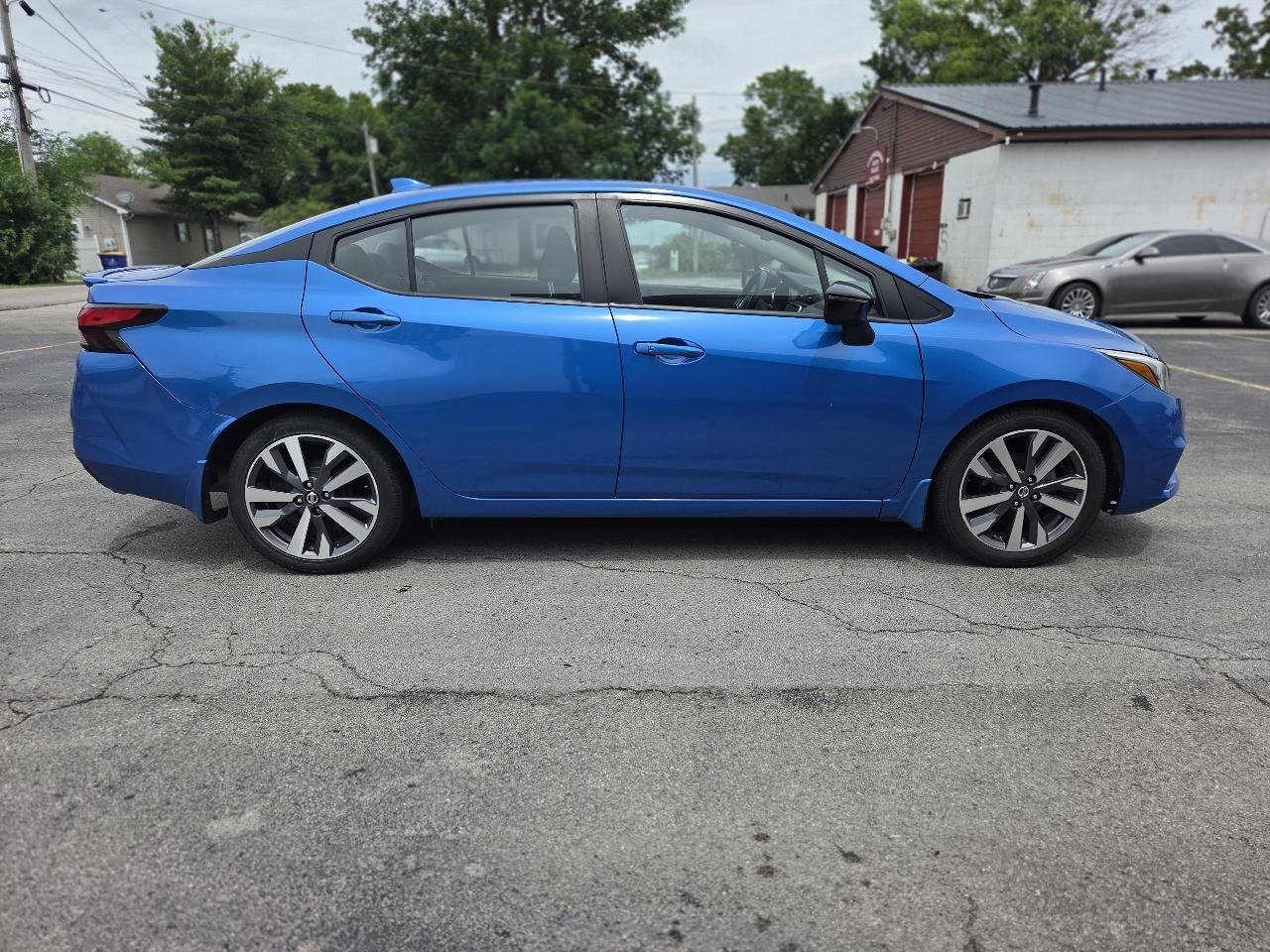 Nissan Versa SR 2020