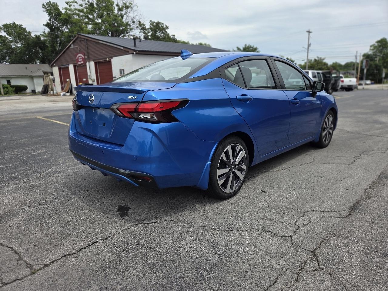 Nissan Versa SR 2020