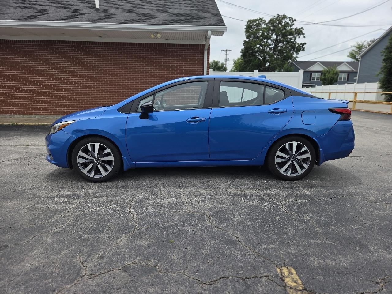 Nissan Versa SR 2020