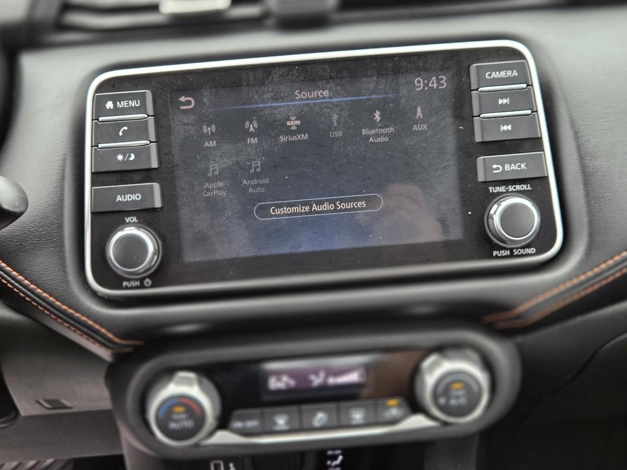 Nissan Versa SR 2020