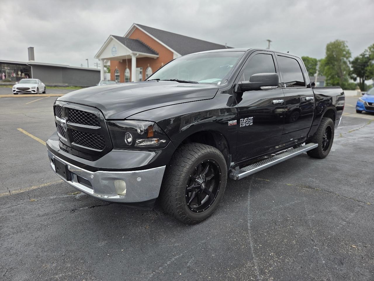 2015 RAM 1500 SLT Crew Cab SWB 2WD