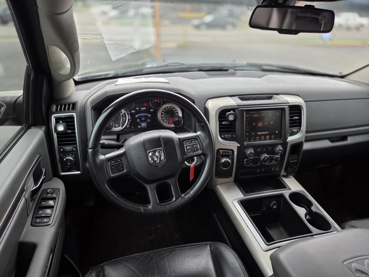 RAM 1500 Lone Star Crew Cab SB 2WD 2015