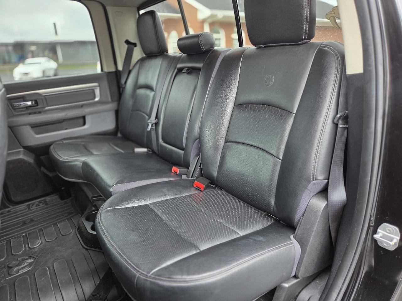 RAM 1500 Lone Star Crew Cab SB 2WD 2015